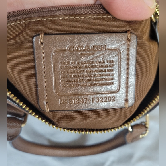 Coach Mini Bennett Satchel - Picture 9 of 11